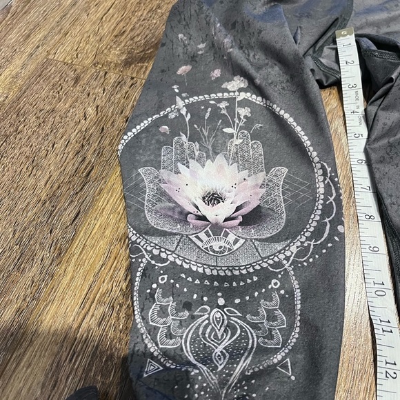 ROSE buddha legging size 4 gray - Picture 6 of 7